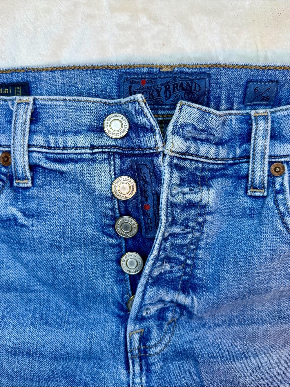 Lucky Brand High-Rise Button-Fly Blue Jeans